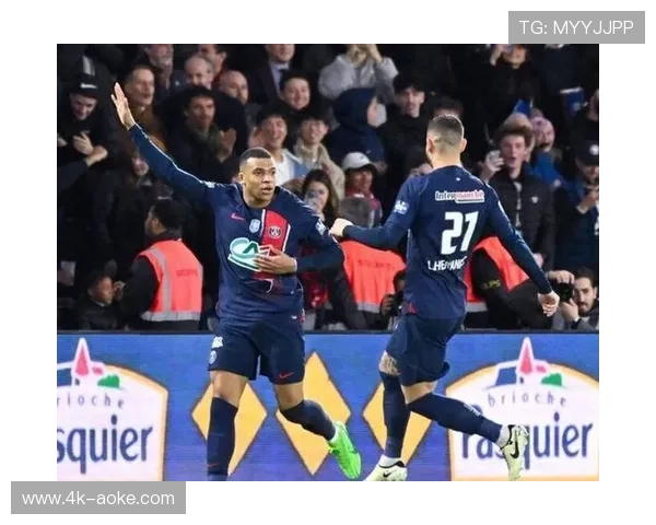 巴黎圣日耳曼2-1巴黎FC，同城德比险胜