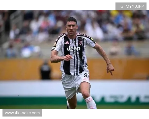 AC米兰将弗拉霍维奇列为关键目标，但巨额转会费成主要障碍